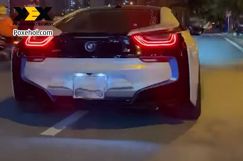 Độ pô cho BMW I8 còn có tác dụng trang trí, tăng tính thẩm mỹ